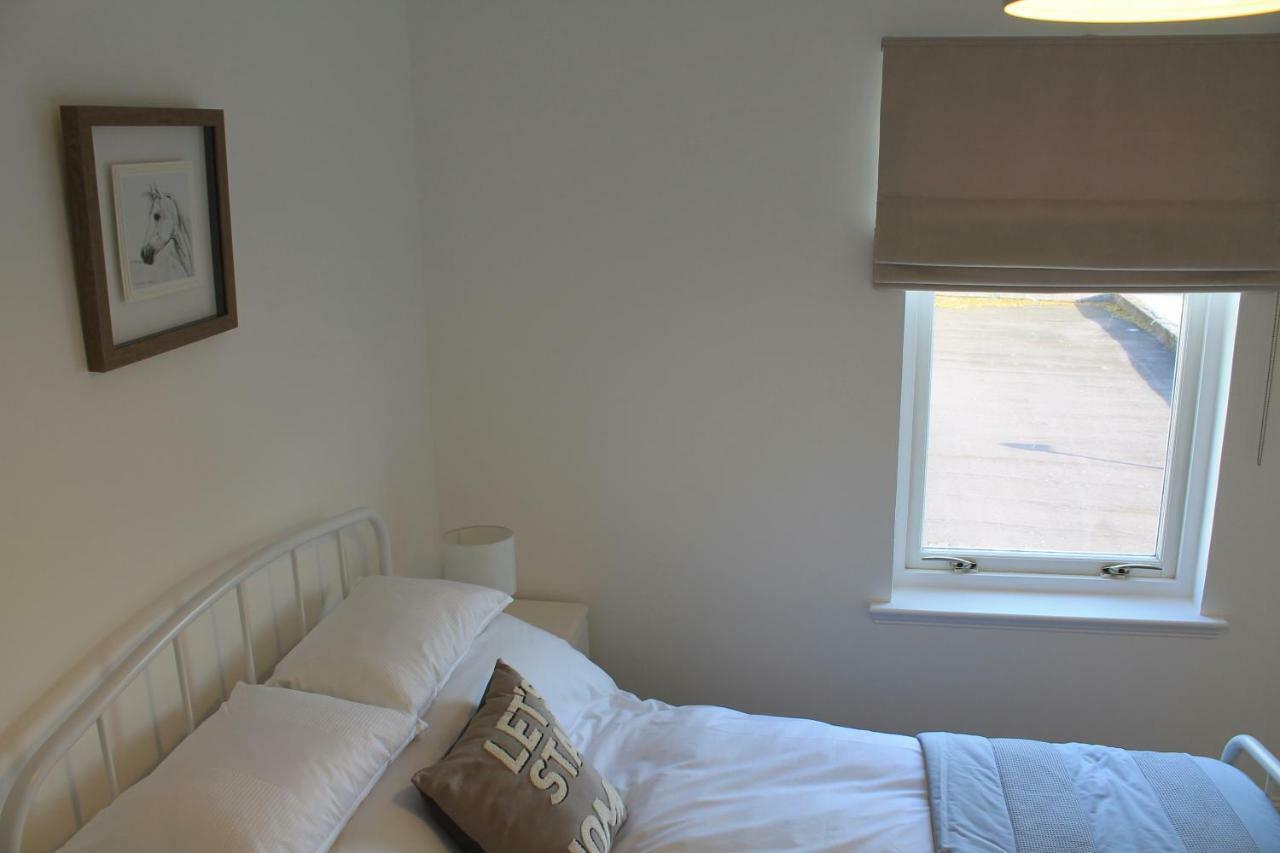 No.10 Apartment Сторноуей Екстериор снимка